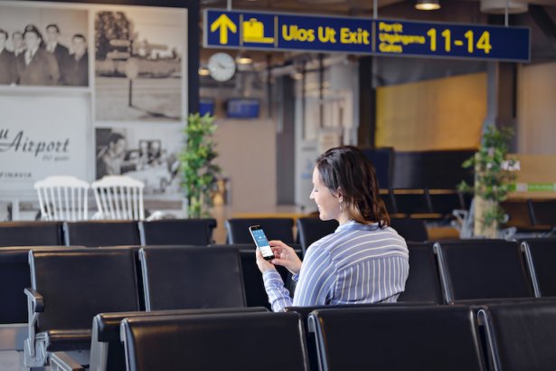 Using Liana ecommerce platform on mobile device